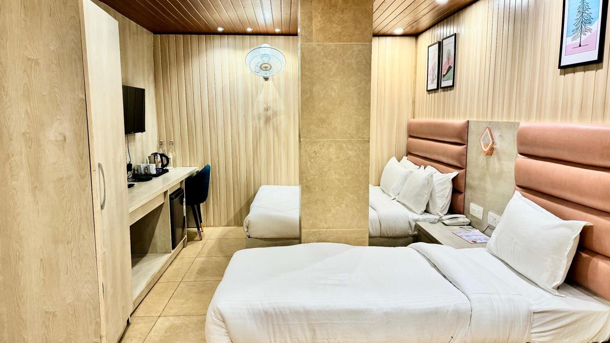 Hotel Pride Inn - 800 Mts From Mall Road Mussoorie Exterior photo