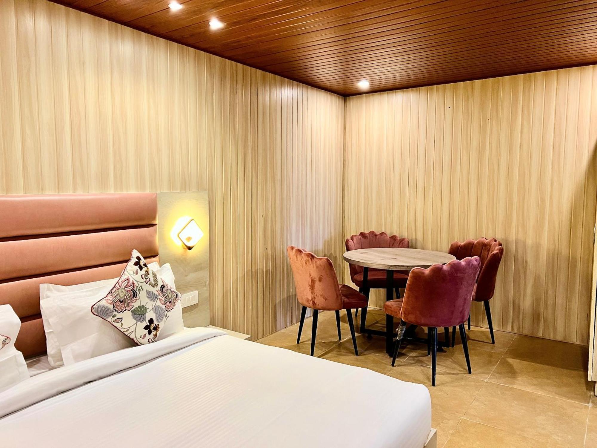 Hotel Pride Inn - 800 Mts From Mall Road Mussoorie Exterior photo