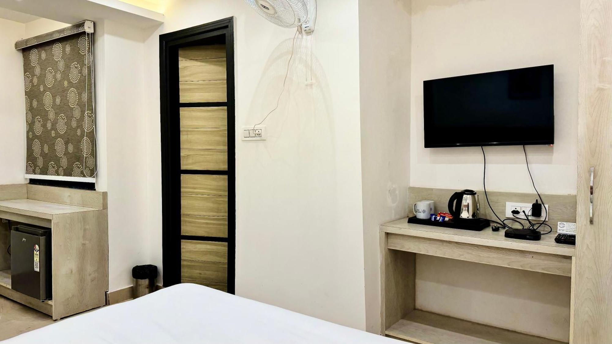 Hotel Pride Inn - 800 Mts From Mall Road Mussoorie Exterior photo