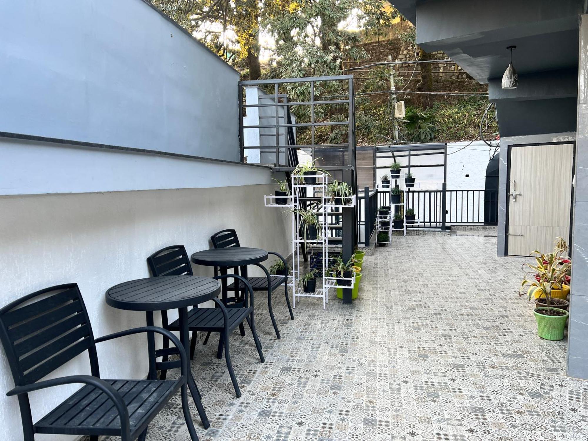 Hotel Pride Inn - 800 Mts From Mall Road Mussoorie Exterior photo